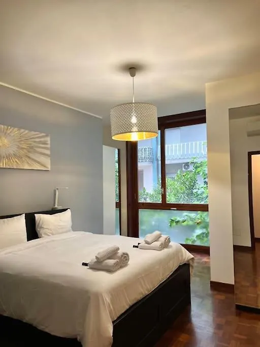 Apartmán Isola Maciachini Mm 3 - Moderno Trilocale Con Balcone 10 Min Da Stazione Centrale Milán